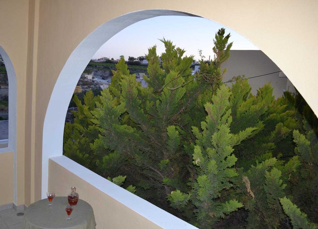 Floralia Otel Karterados  Dış mekan fotoğraf