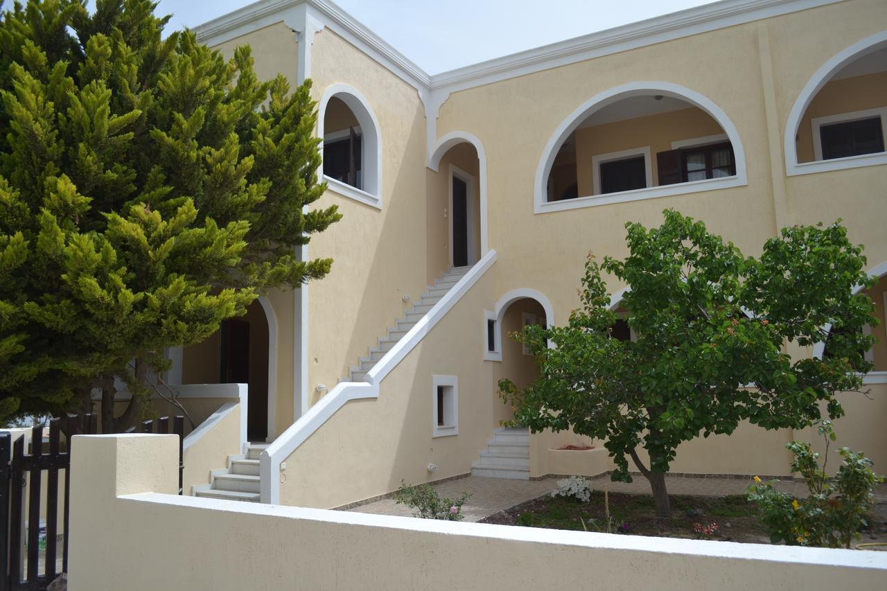 Floralia Otel Karterados  Dış mekan fotoğraf